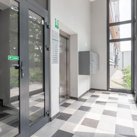 Sun House Apartment + Free Parking Breslavia Exterior foto